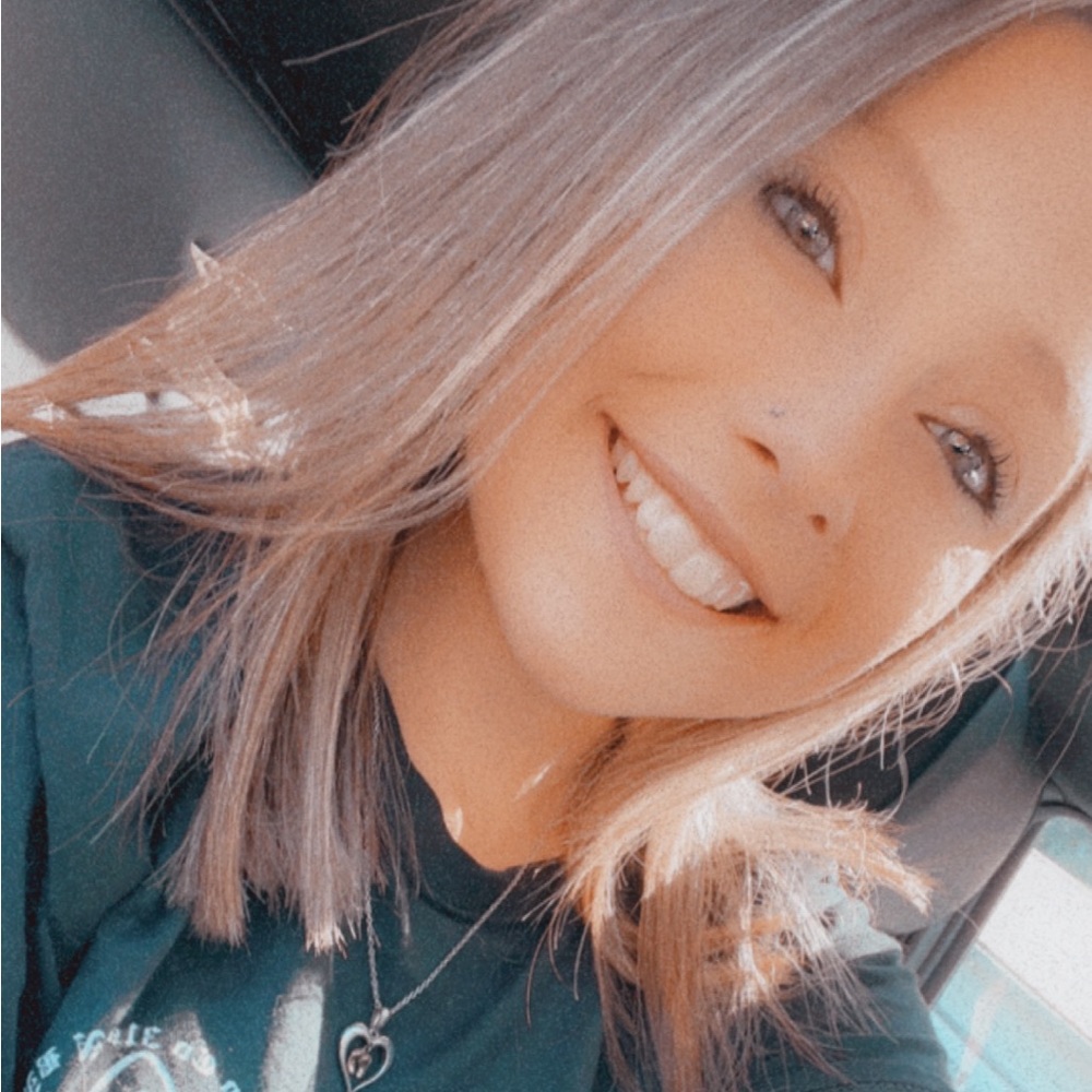 Meet your Posher, Brianna